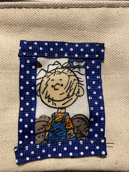 Canvas Pig Pen Peanuts Coin Accessory zippered Pouch with lobster clasp - Picture 3 of 3